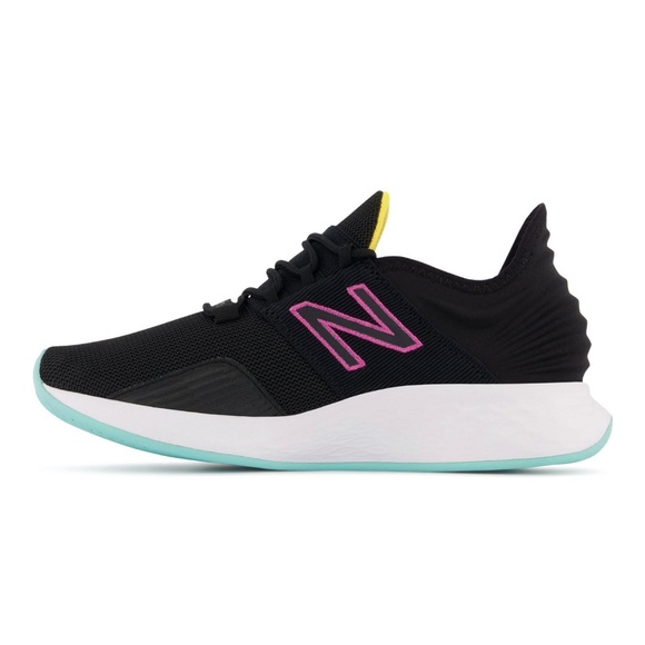 New Balance Fresh Foam ROAV Women's Athletic Running Shoe NIB - Black/Multi - Picture 2 of 5